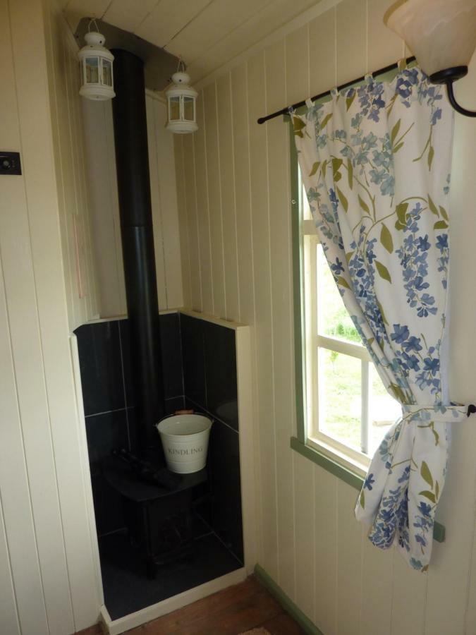 The Buteland Stop Rosie Off Grid Shepherds Hut 贝林翰 外观 照片